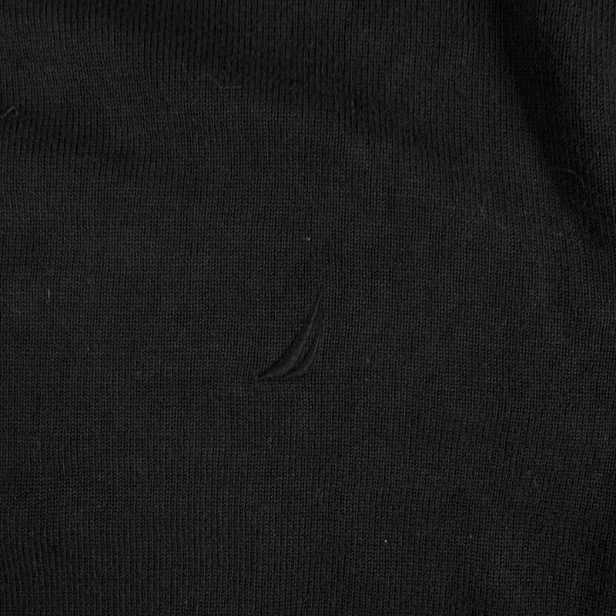 Nautica Pullover – Detail Logo