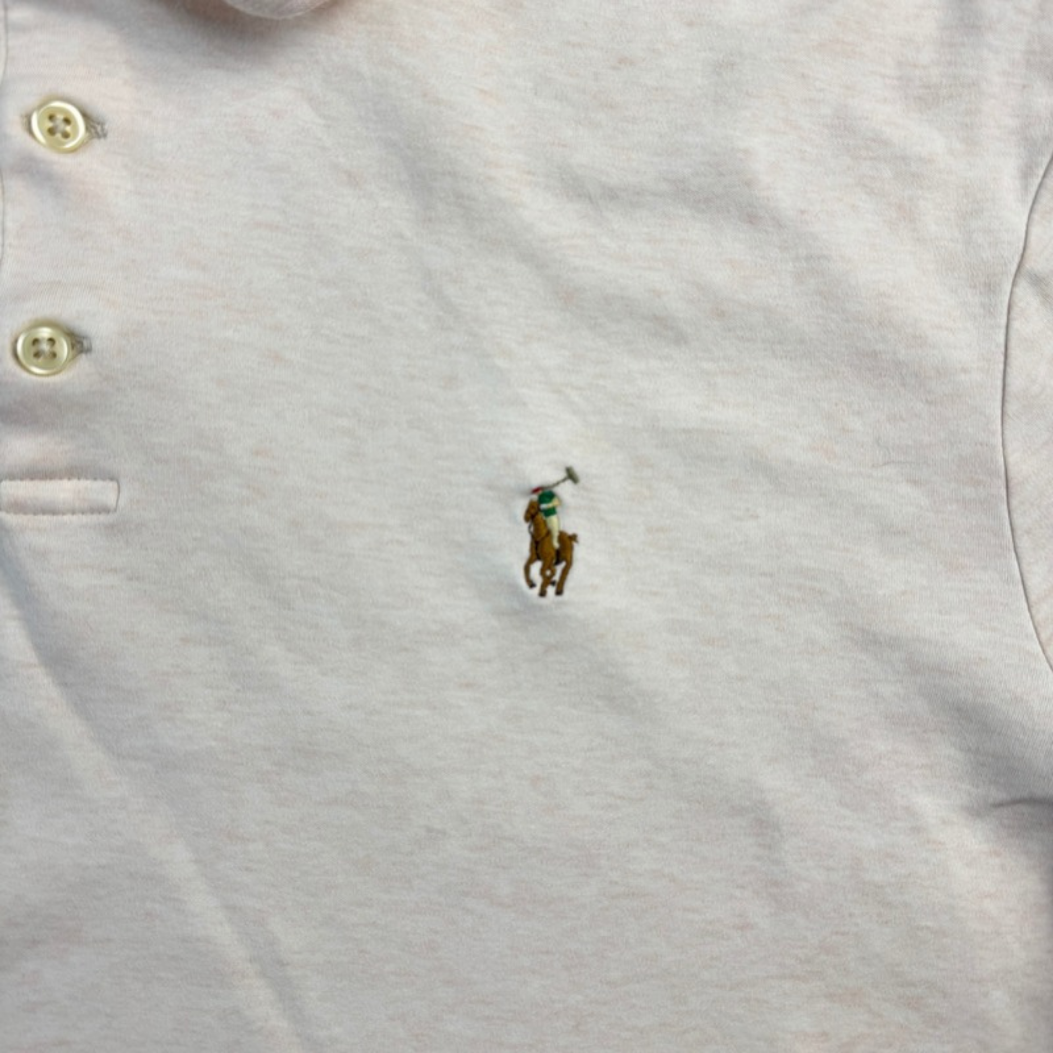 Ralph Lauren Polo – Detail Logo-Stickerei