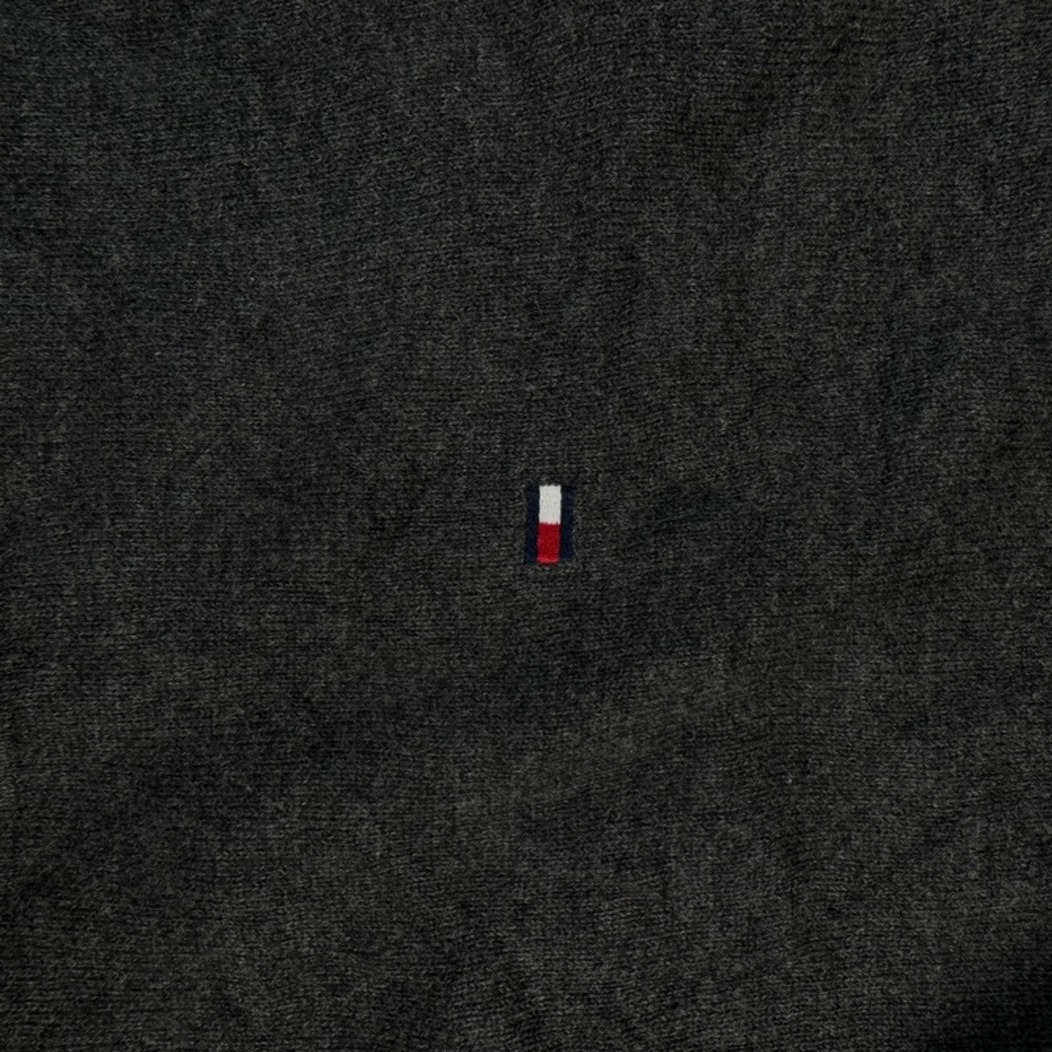 Tommy Hilfiger Pullover – Detail Logo