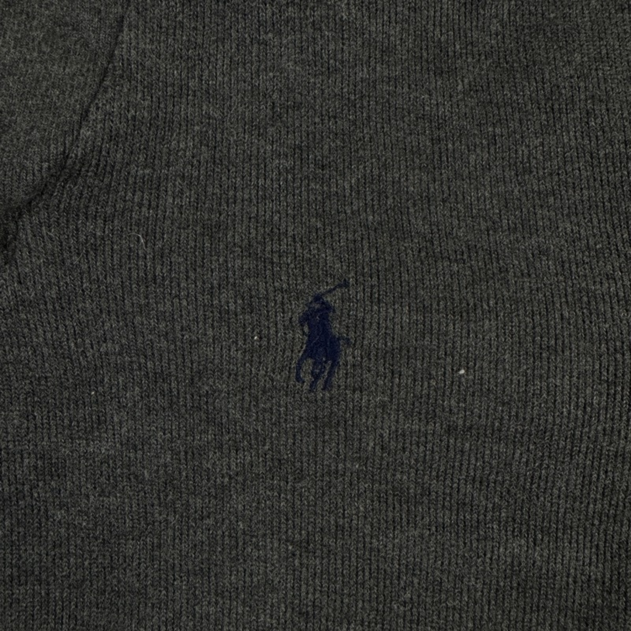 Ralph Lauren Pullover Dunkelgrau – Detail Logo