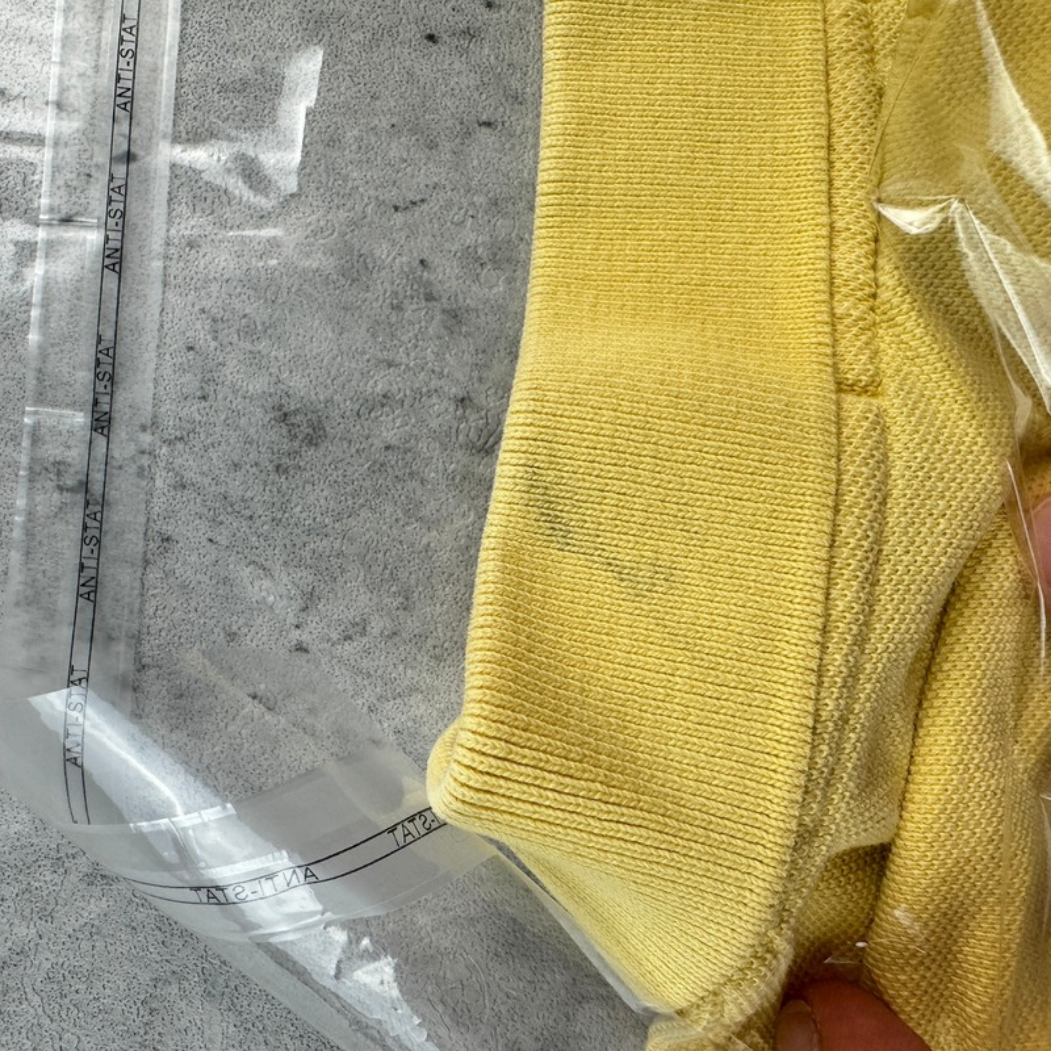Ralph Lauren Polo Gelb – Detail Kragen verschmutzt