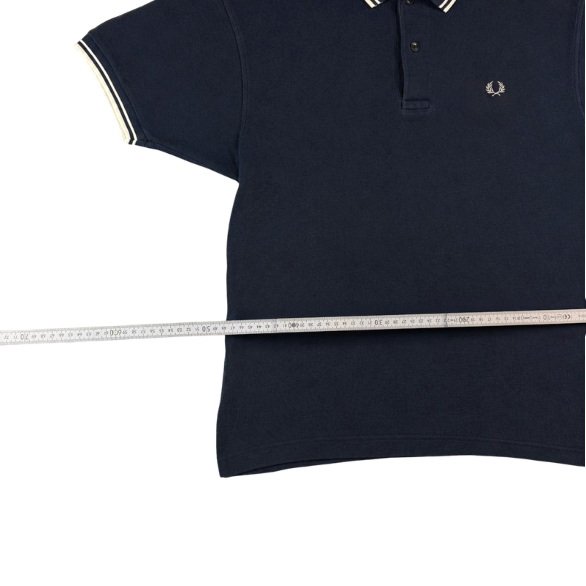 Fred Perry Polo Breite